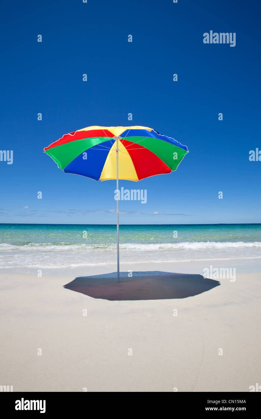 Sonnenschirm am Strand Australien. Stockfoto