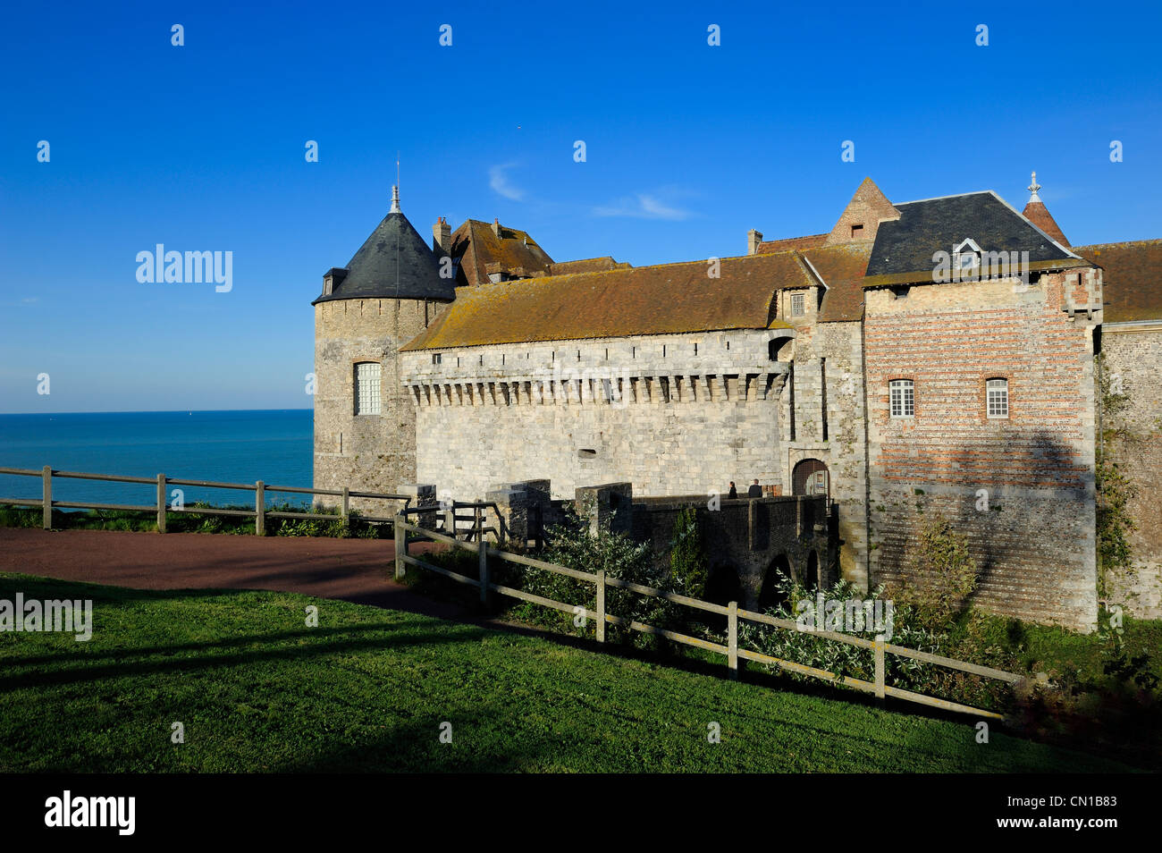 Frankreich, Seine Maritime, Dieppe, das Schlossmuseum beherrscht die Stadt Stockfoto