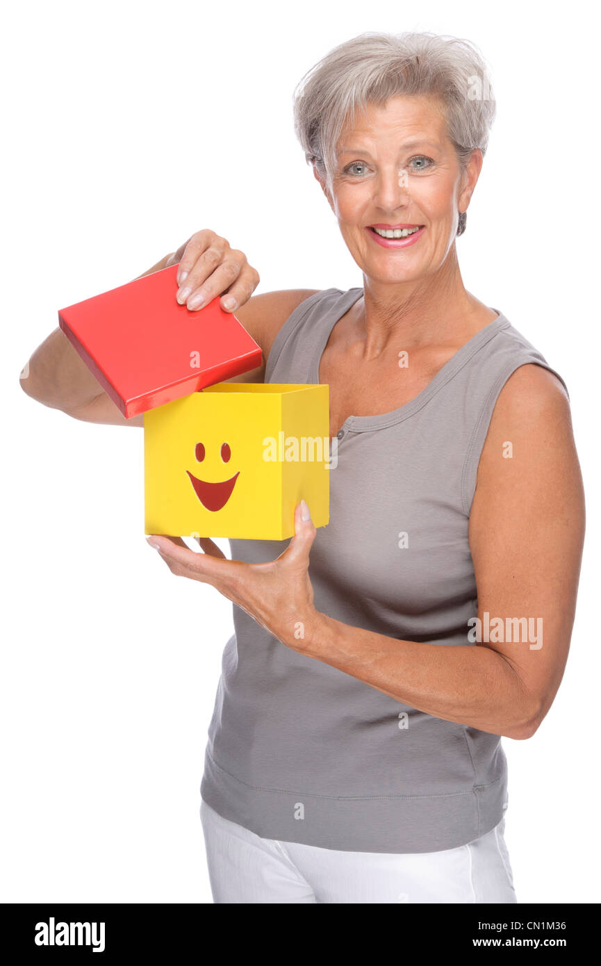 Voll isolierte Portrait einer älteren Frau mit box Stockfoto