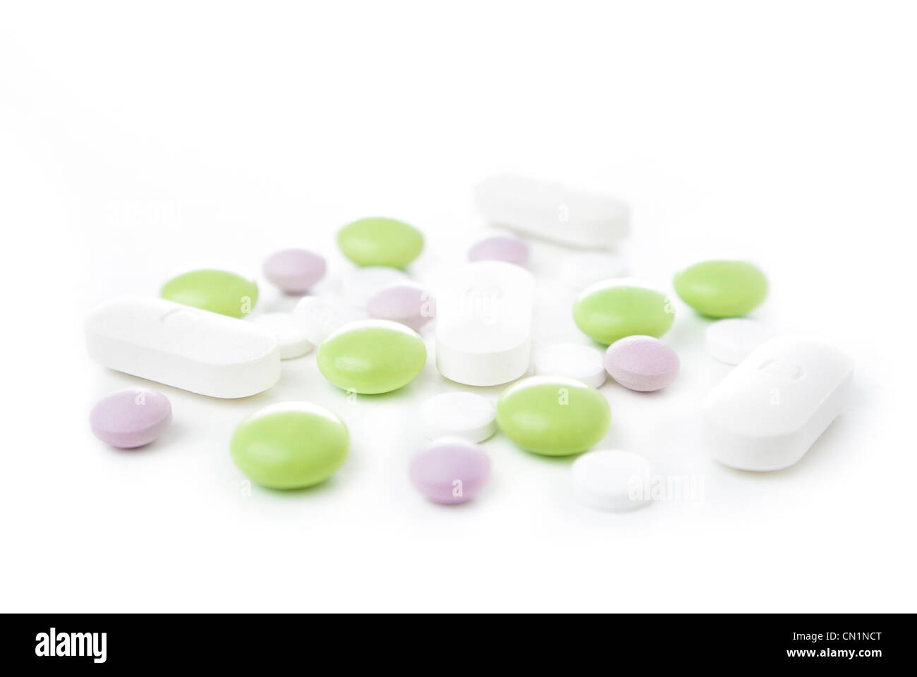 Medizinische Pillen auf weißem Hintergrund Stockfoto