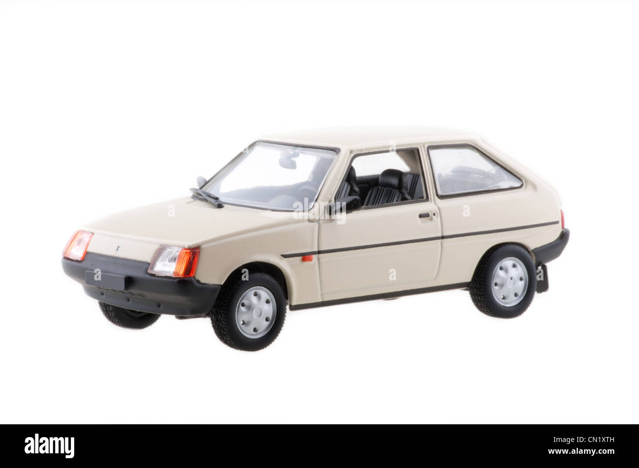 Tavria Modellauto auf weißem Hintergrund. Stockfoto