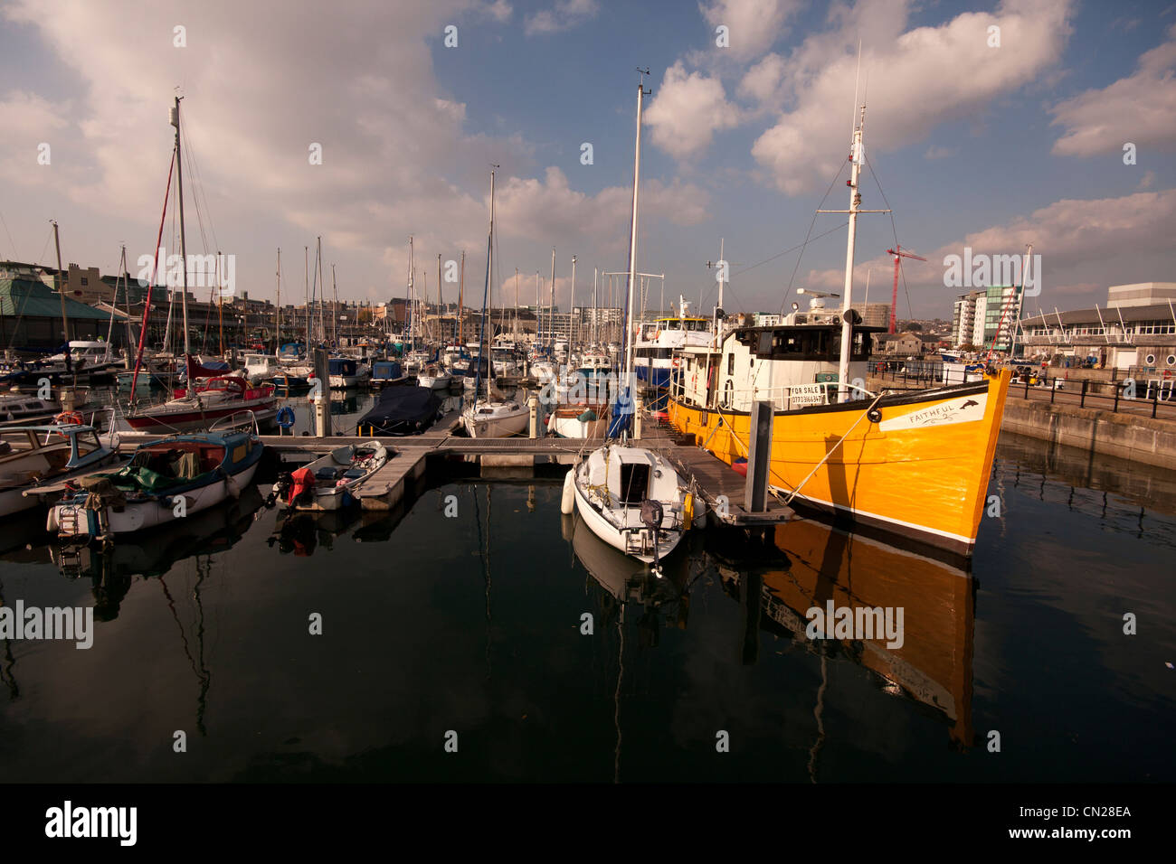 Festgemachten Boote in Plymouth Barbican Stockfoto