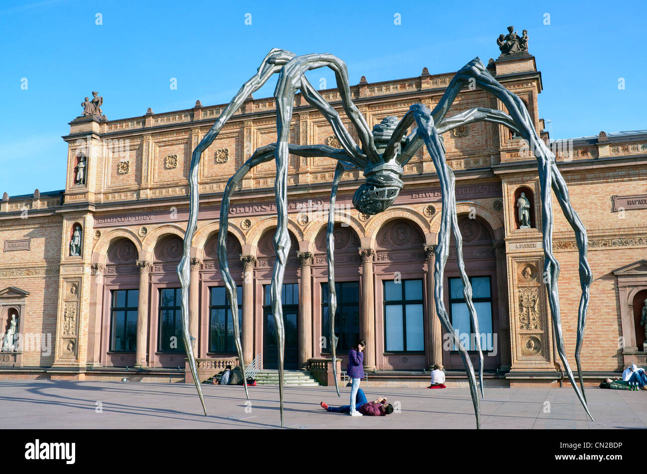 Spinne Skulptur von Louise Bourgeois außerhalb Kunsthalle in Hamburg Deutschland Stockfoto