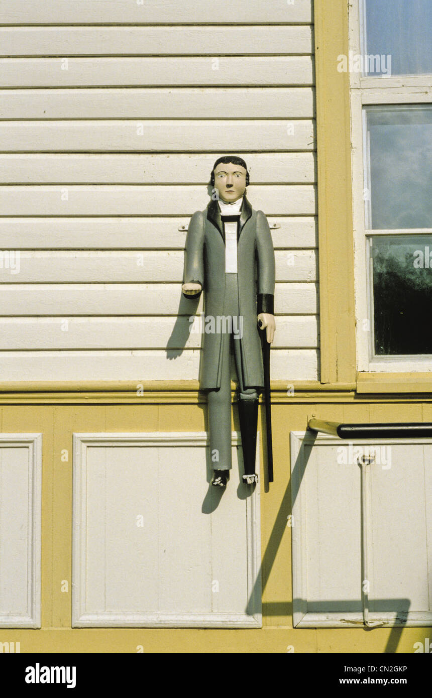 Vaivaisukko - ein armer Junge oder Mann Statue verschraubt Alajarvi Kirche in Alajarvi, Finnland Stockfoto