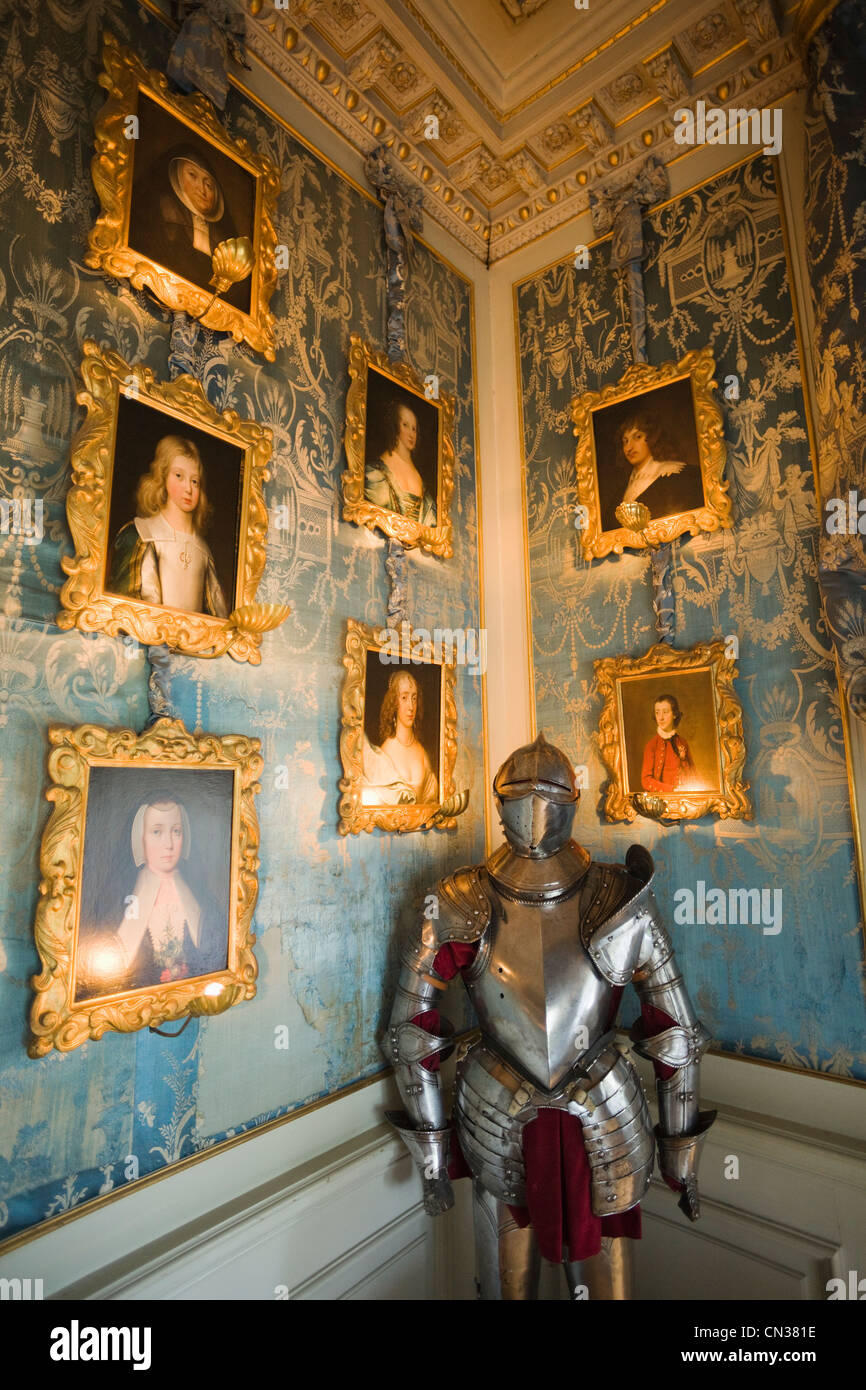 Warwickshire, Warwick, England, Warwick Castle, Anzeigen im blauen Zimmer Stockfoto