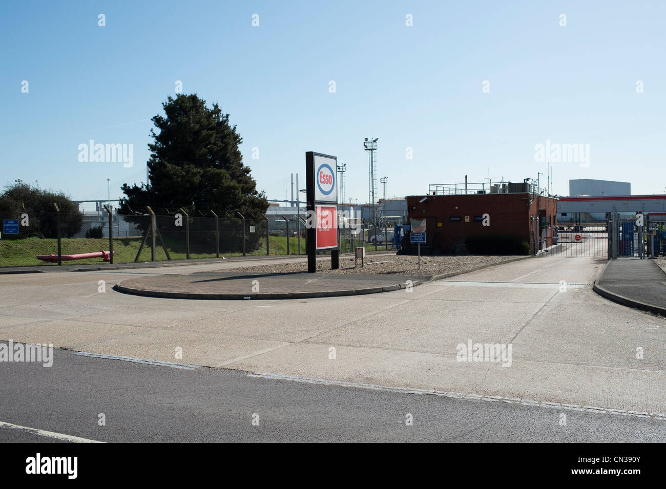 Der Eingang in die Esso Tanker Tanklager in London Road, Purfleet, Essex. Diese Seite war Teil der 2000 Kraftstoff Auseinandersetzung. Stockfoto