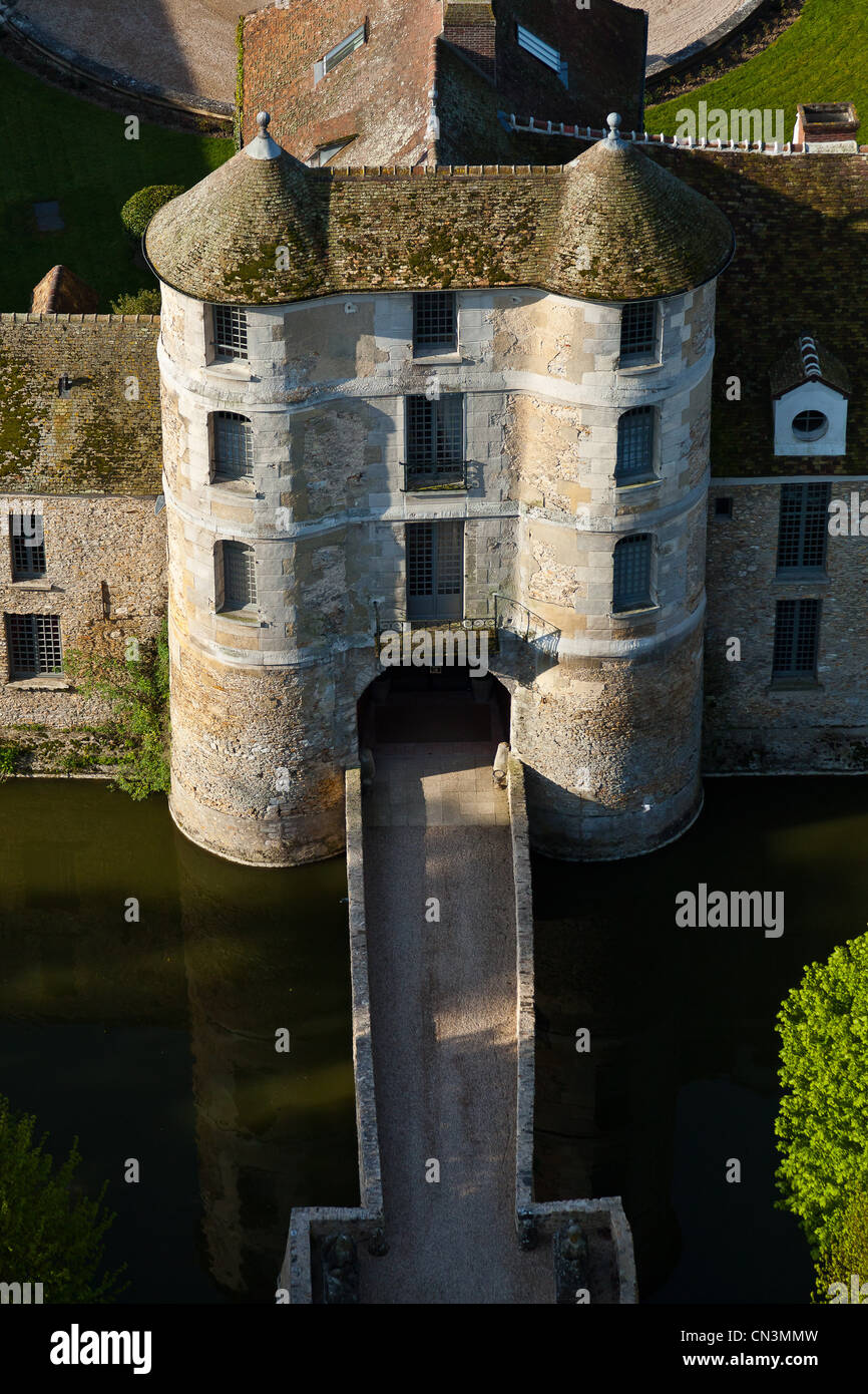 Frankreich, Yvelines, Villiers-le-Mahieu, 13. Jahrhundert Schloss nun 4-Sterne-Hotel (Luftbild) Stockfoto