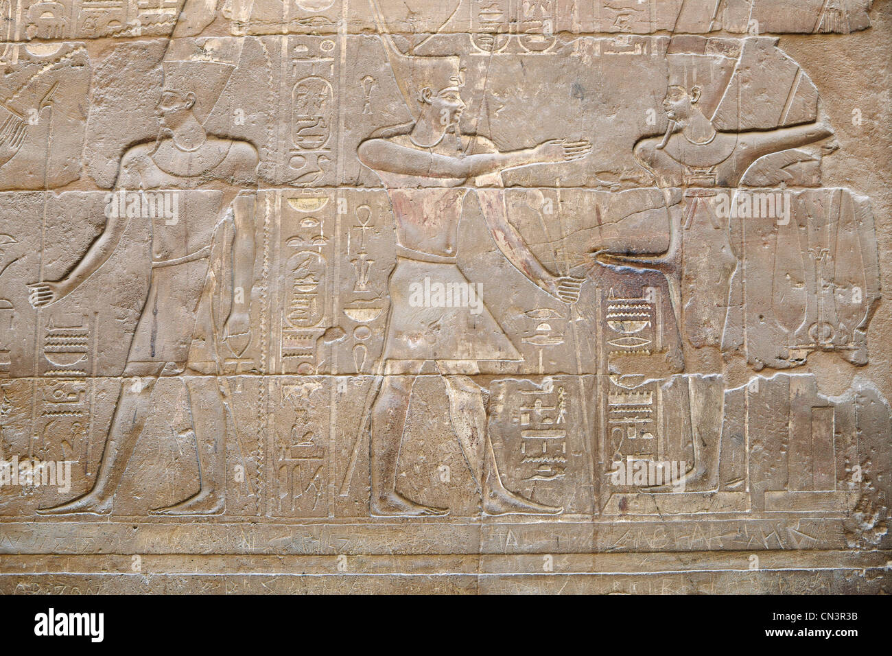 Relief Schnitzerei im Luxor-Tempel, Luxor, Ägypten Stockfoto