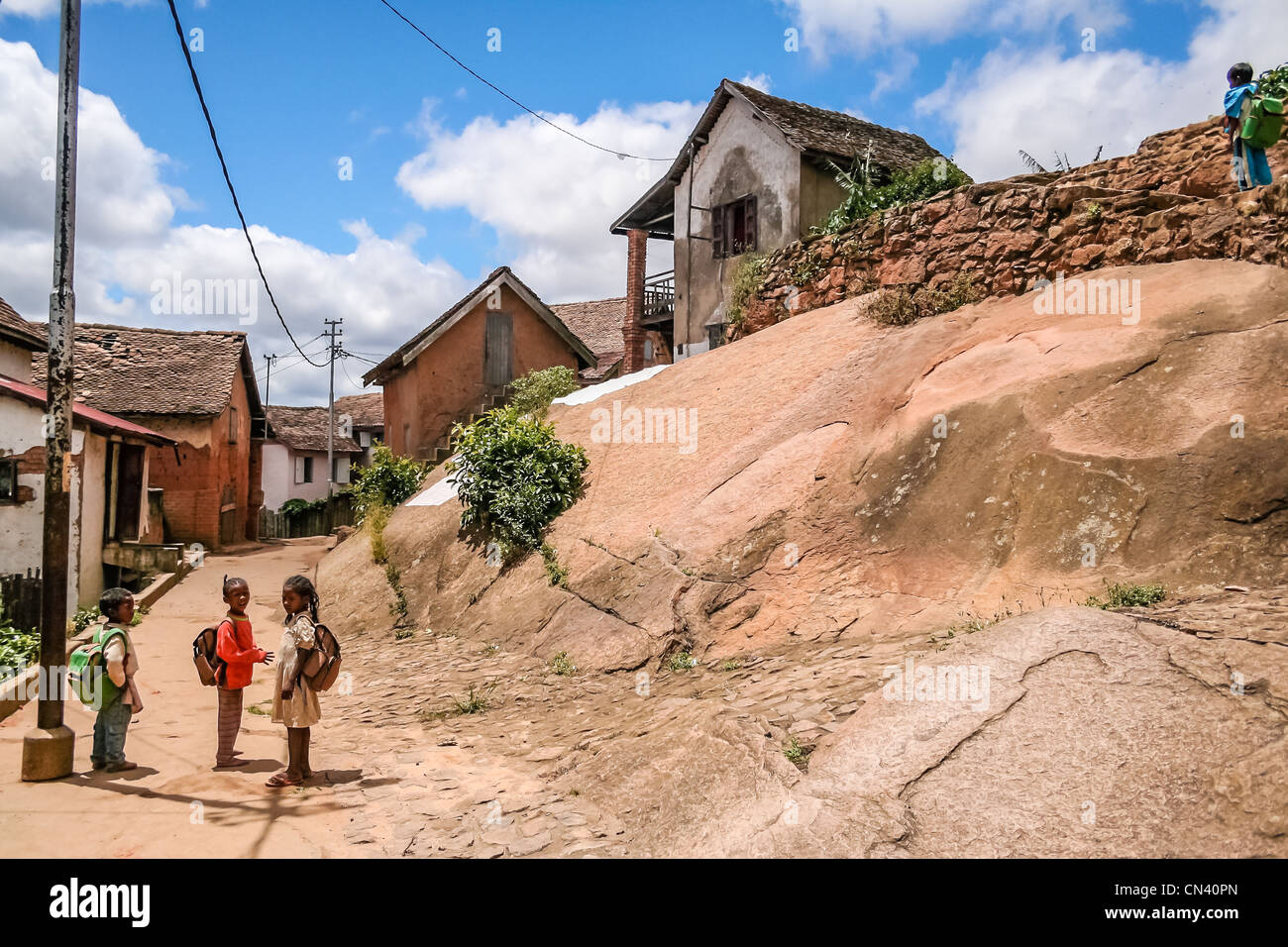 Madagassische Kinder in der Altstadt von Fianarantsoa, Madagaskar Hochland Stockfoto