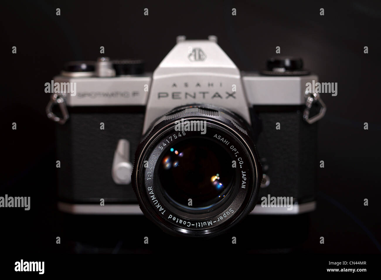 Alten Pentax-Film-Kamera Spotmatic F mit Takumar 50mm f1, 4 Objektiv Stockfoto