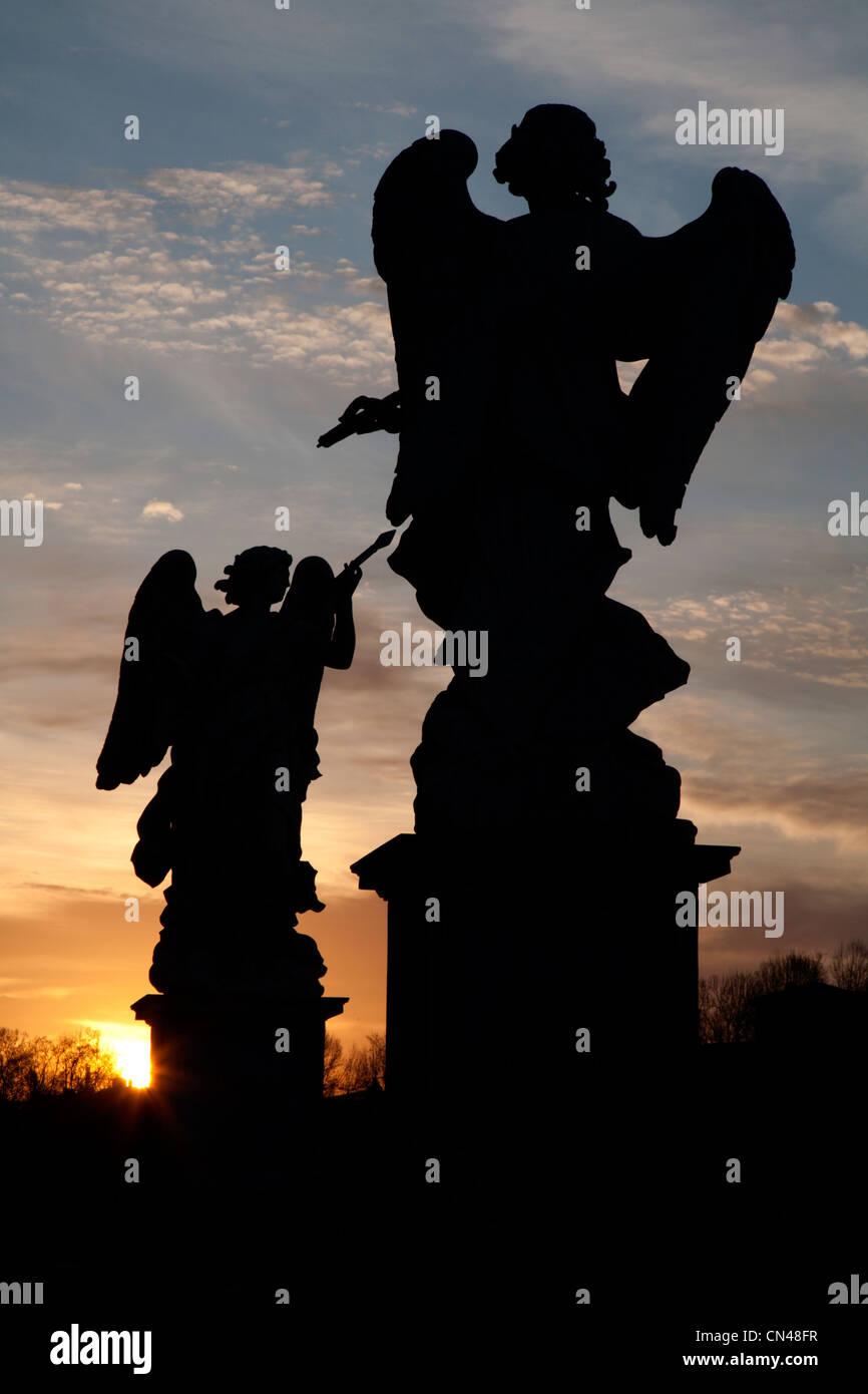 Silhouette der Engel von Rom - Engel-Brücke Stockfoto