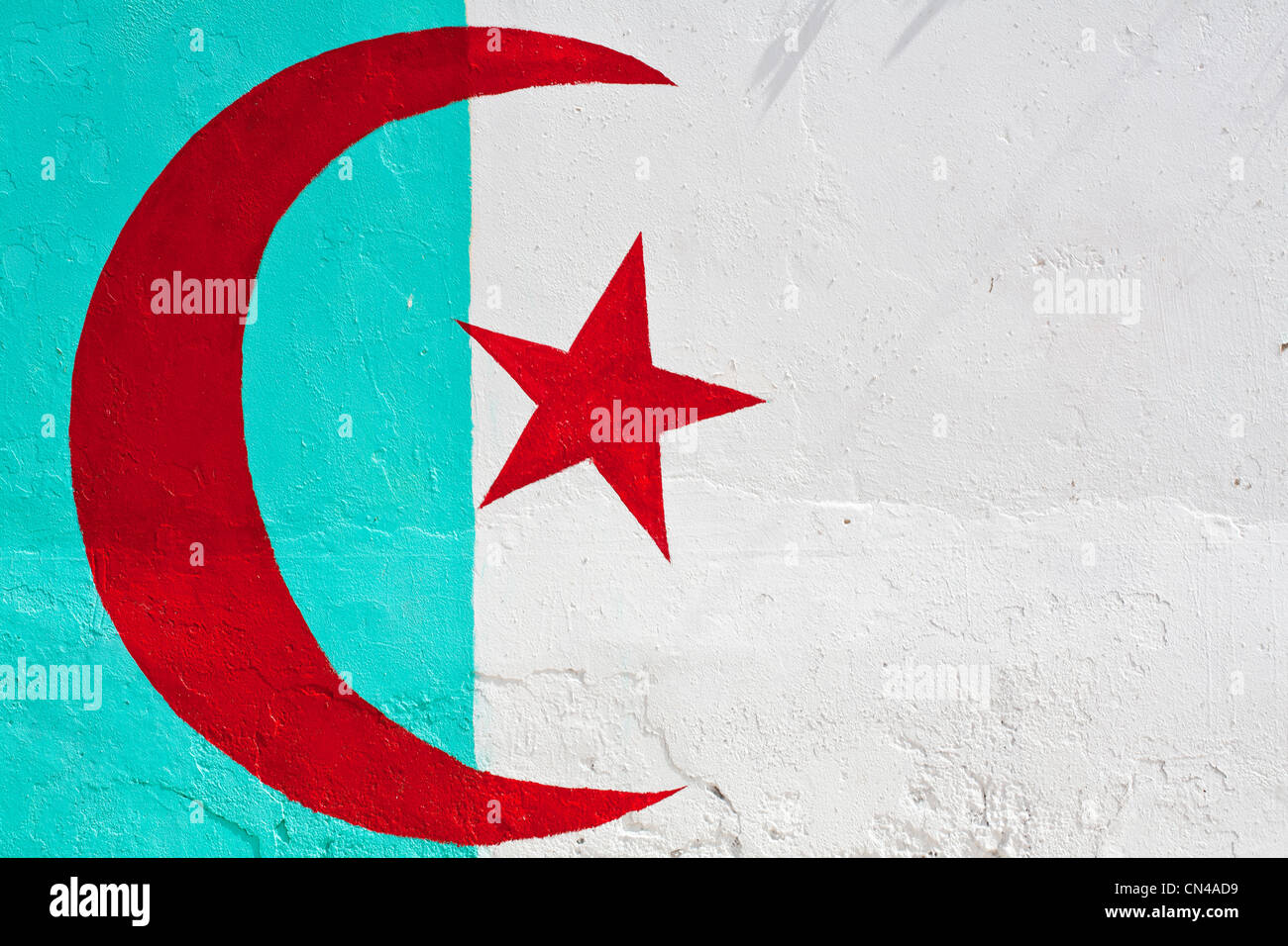 Algerien, Tipaza Wilaya, Cherchell, tunesische Flagge auf einem Wandgemälde in der Altstadt Stockfoto