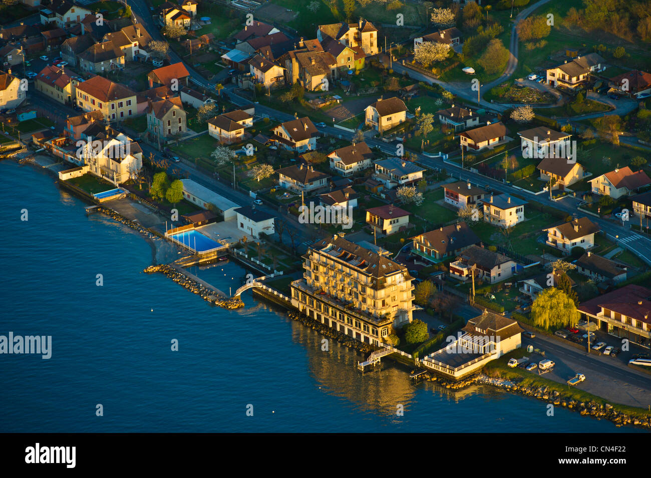 Genfer See, Evian-Les-Bains (Luftbild), Le Chablais, Haute Savoie, Frankreich Stockfoto
