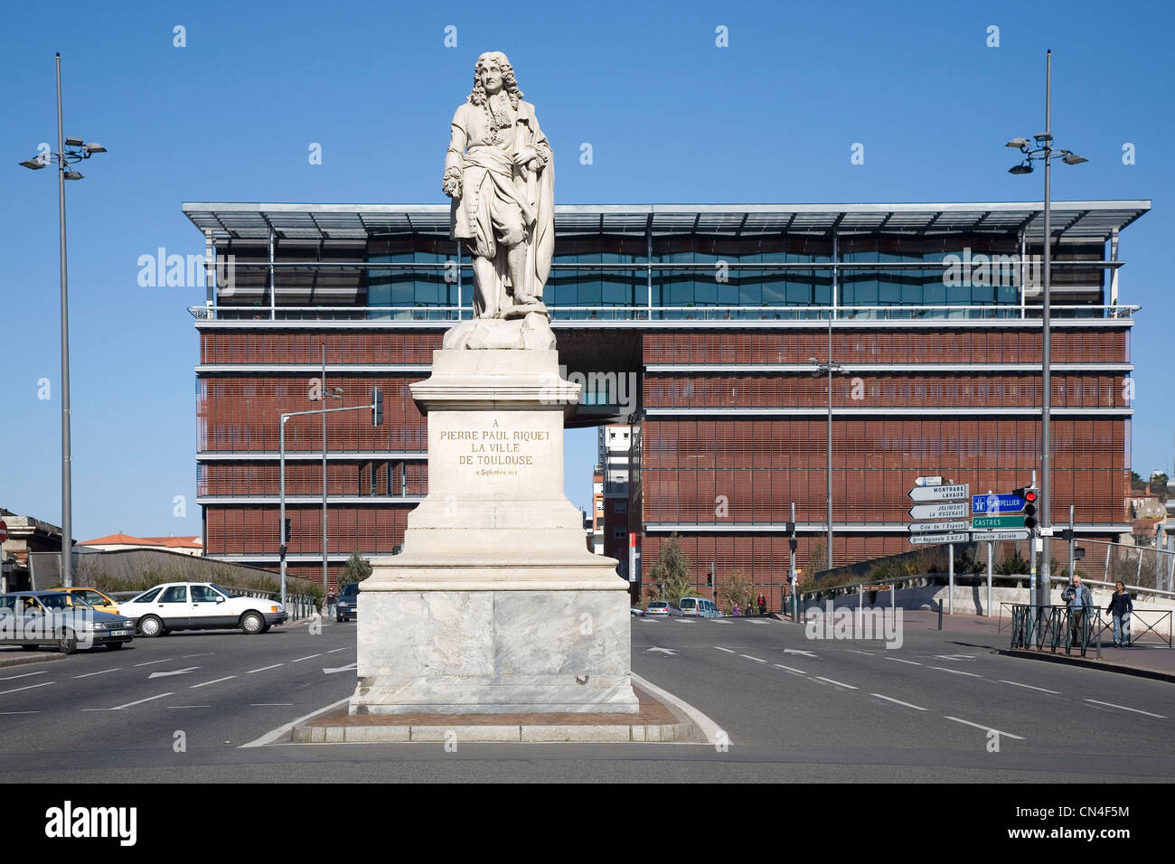 Frankreich, Haute Garonne, Toulouse, Pierre Paul Riquet Statue vor José Cabanis Media-Bibliothek Stockfoto