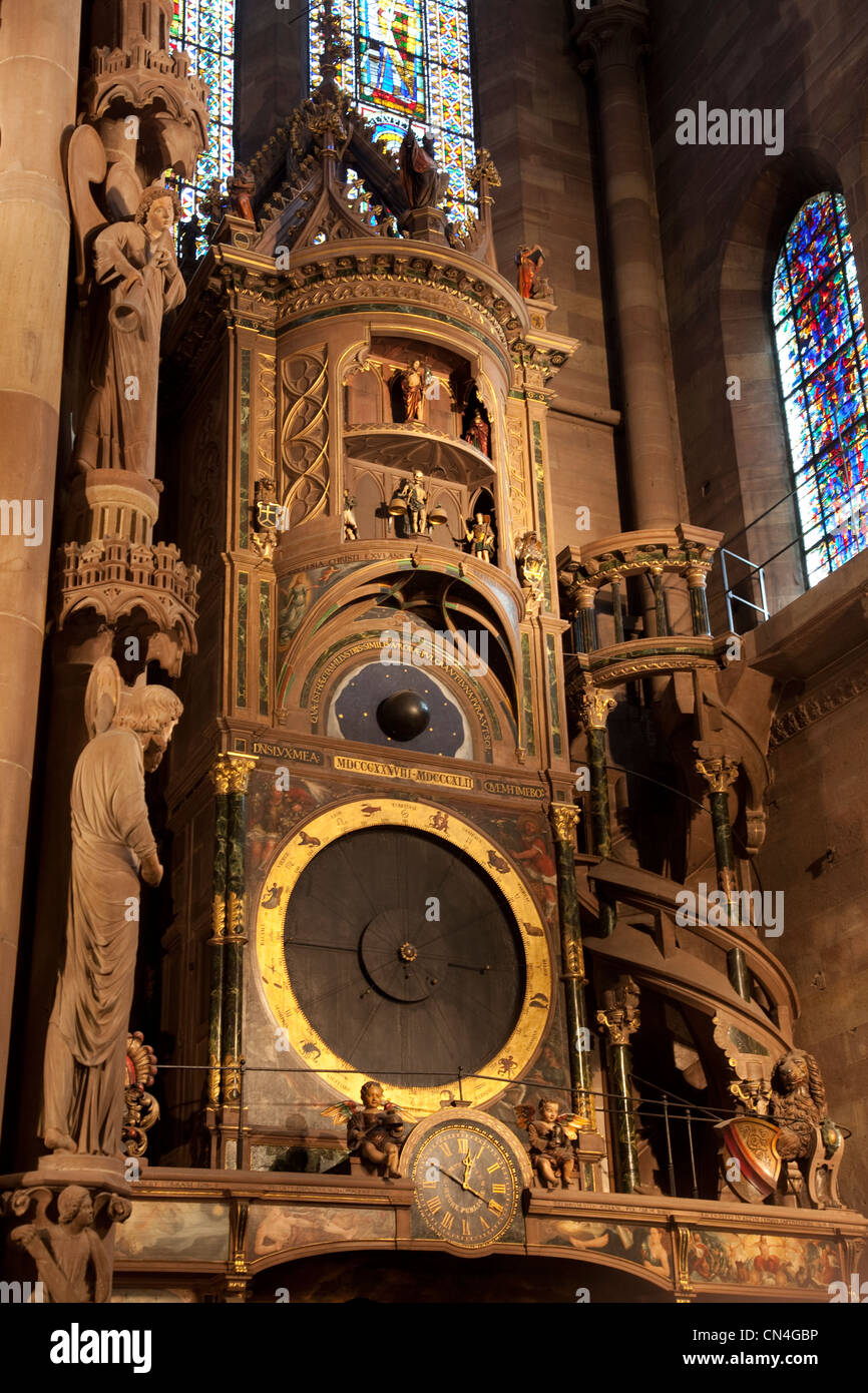 Frankreich, Bas Rhin, Straßburg, Altstadt Weltkulturerbe der UNESCO, die Kathedrale Notre Dame, eine Säule der Engel und seine Stockfoto