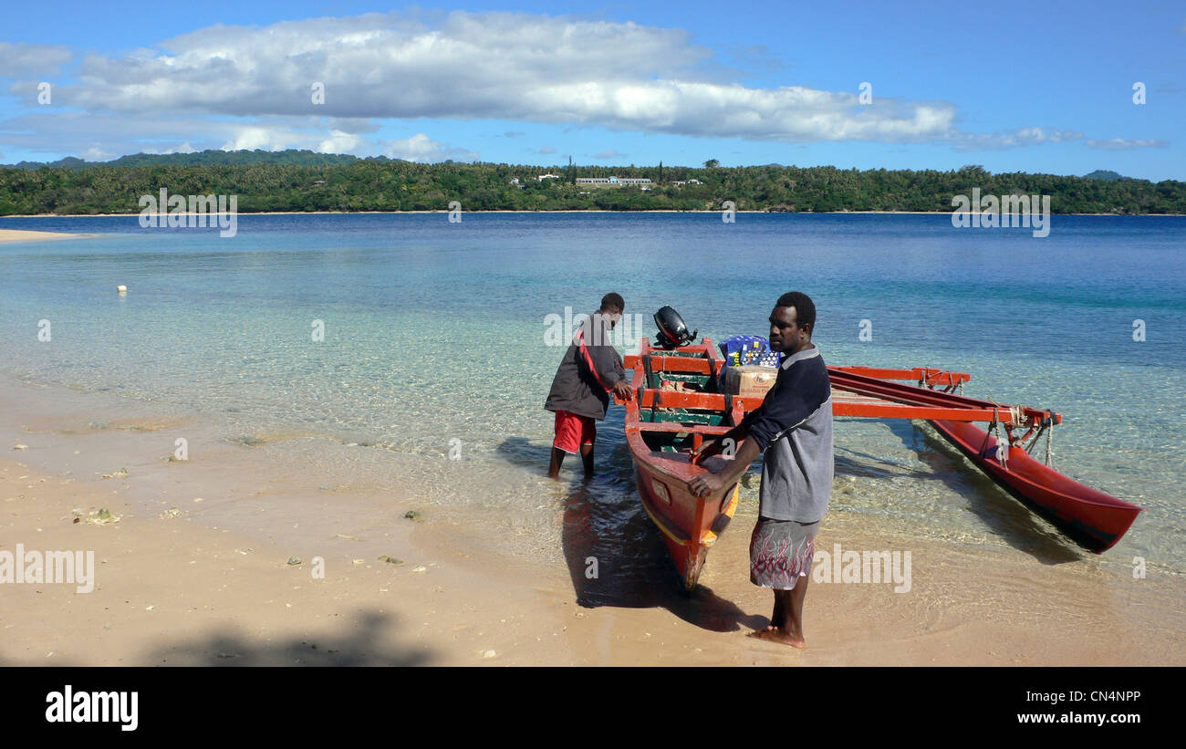 Vanuatu, Provinz Malampa, Malekula Insel, Rano Einbaum Ankunft am Strand Stockfoto