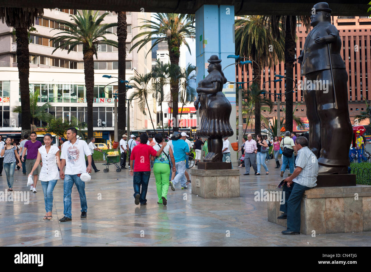 Kolumbien, Antioquia Abteilung, Medellin, Innenstadt, Villanueva District, Plaza Botero wo stehen 23 riesige Skulpturen von Botero Stockfoto