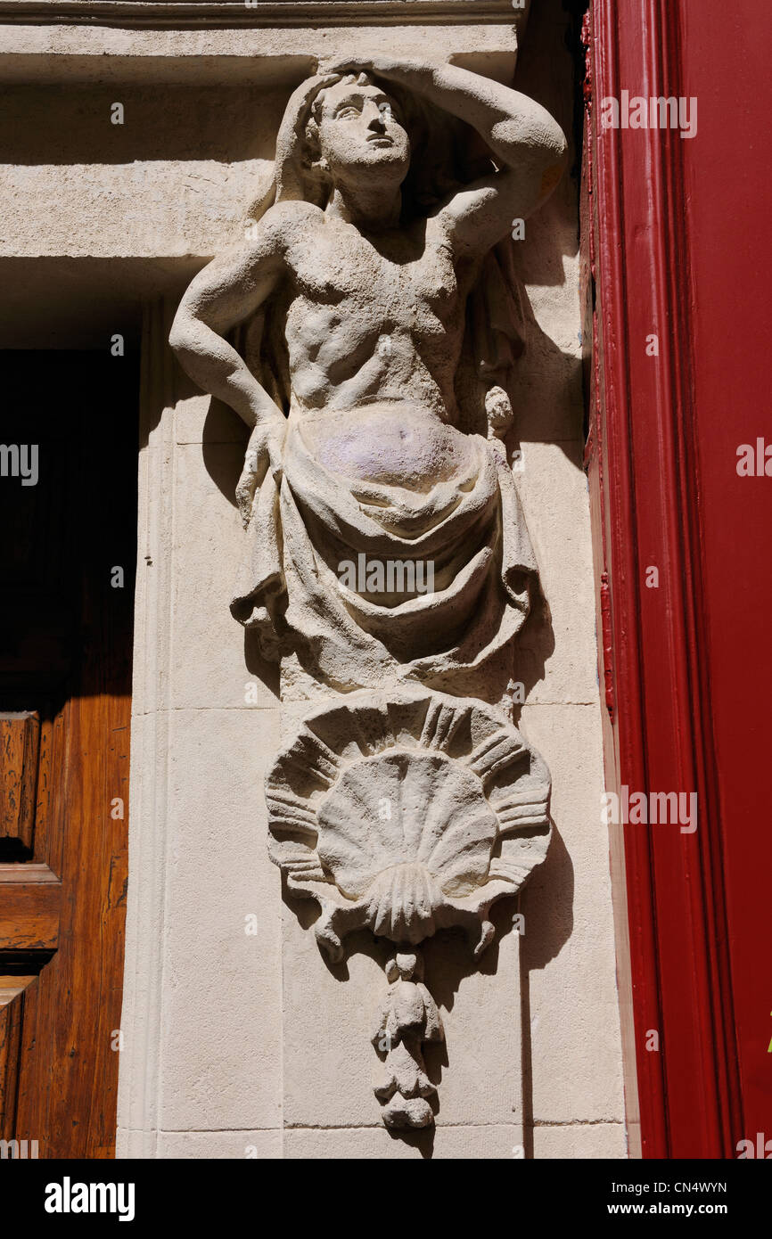 Frankreich, Gard, Nimes, Haus der Atlantes im späten 17. Jahrhundert 2 Planen von der Sülze, die Tür ist eingerahmt von zwei Atlantes gekrönt Stockfoto