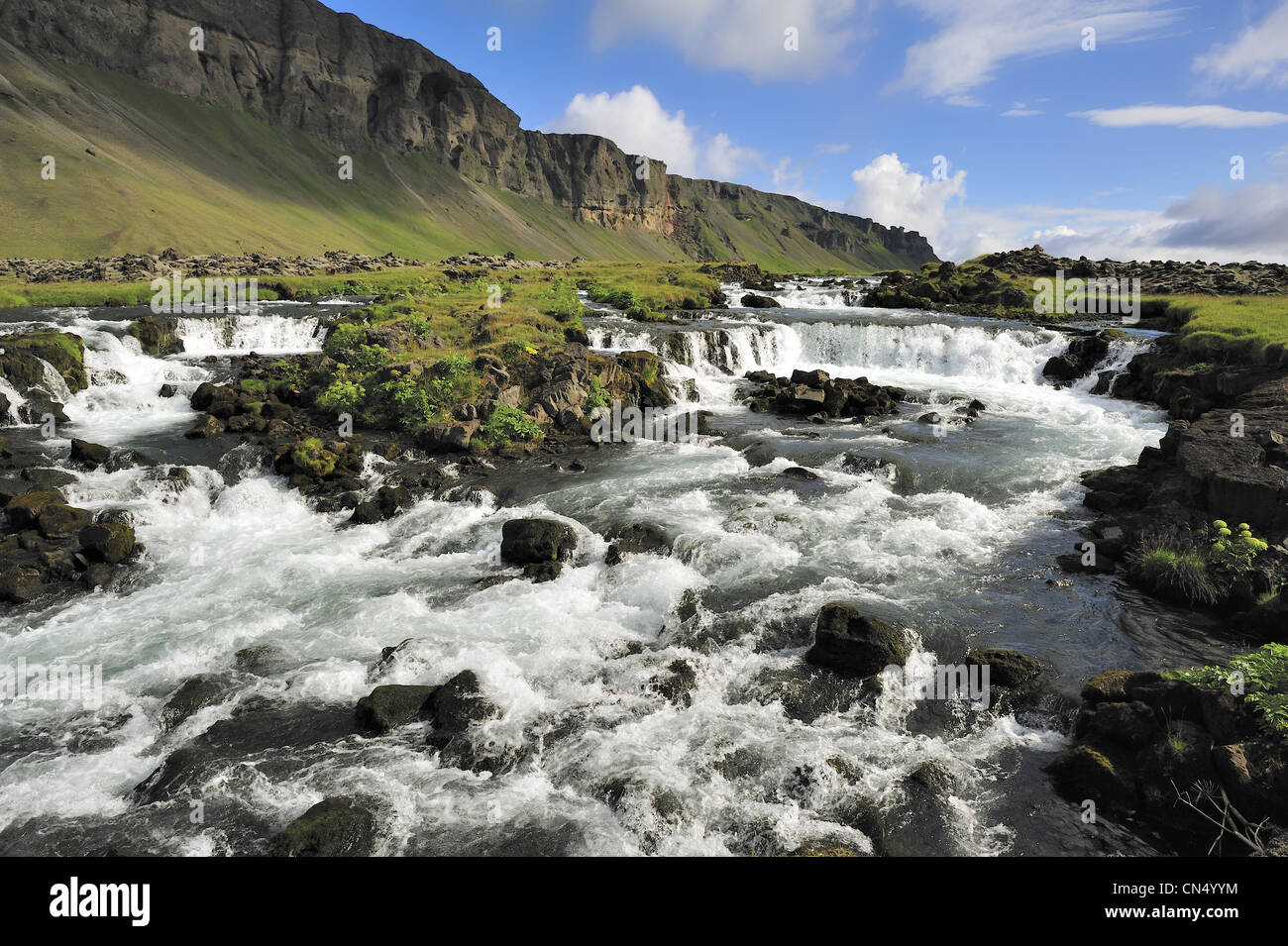 turbulenter Fluss im Süden Islands Stockfoto