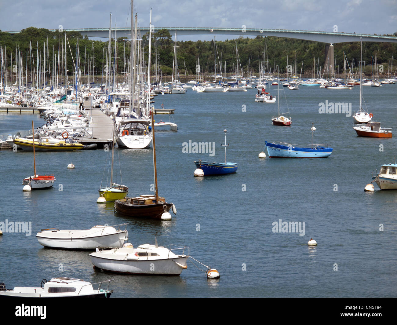 Sainte-Marine-Hafen, Benodet Brücke, Fluss Odet, Finistere, Bretagne, Bretagne, Frankreich Stockfoto