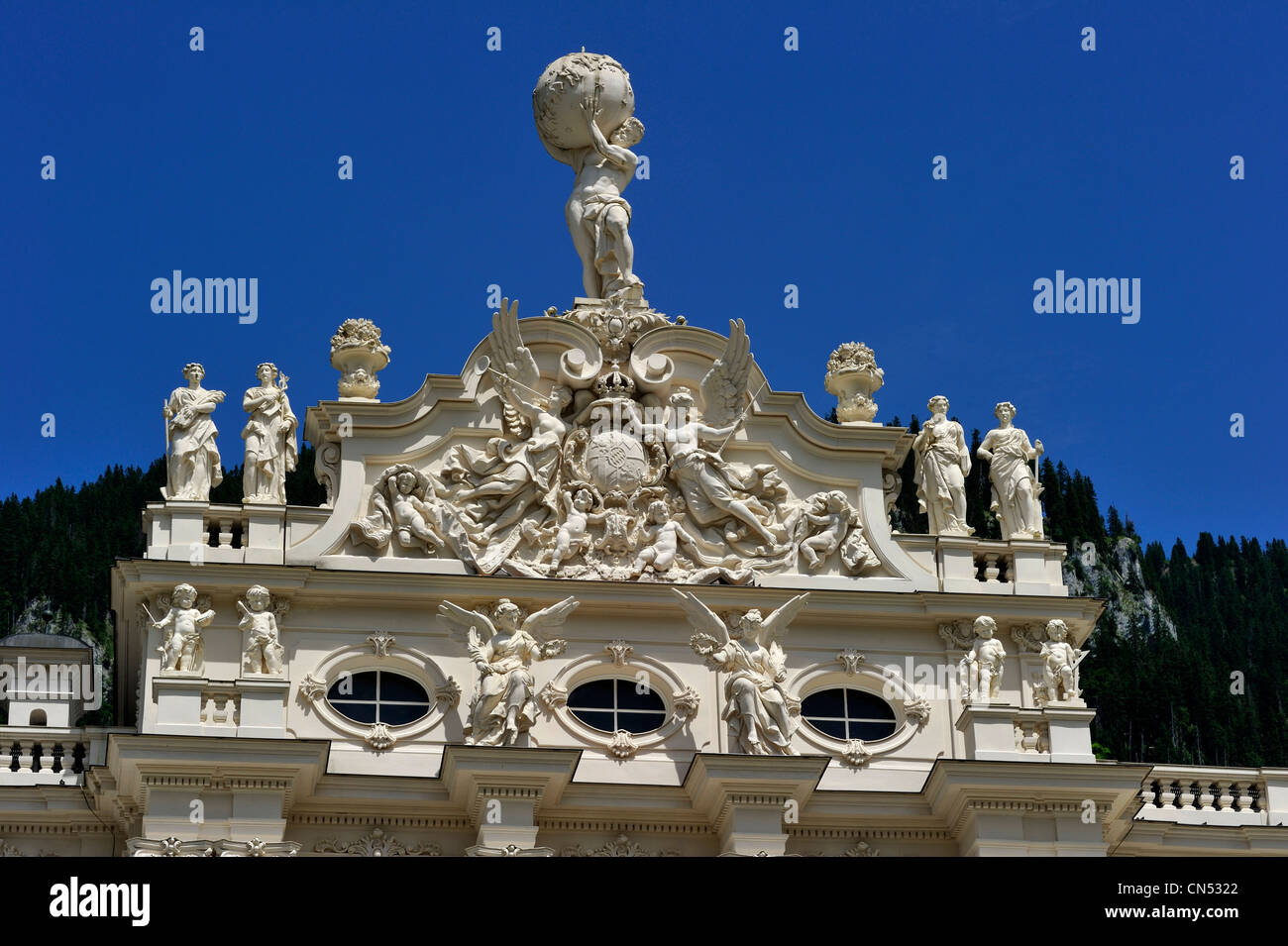 Deutschland, Bayern, Graswangtal, Schloss Linderhof, erbaut von 1874 bis 1878 He gehörte zu König Ludwig II. von Bayern Stockfoto