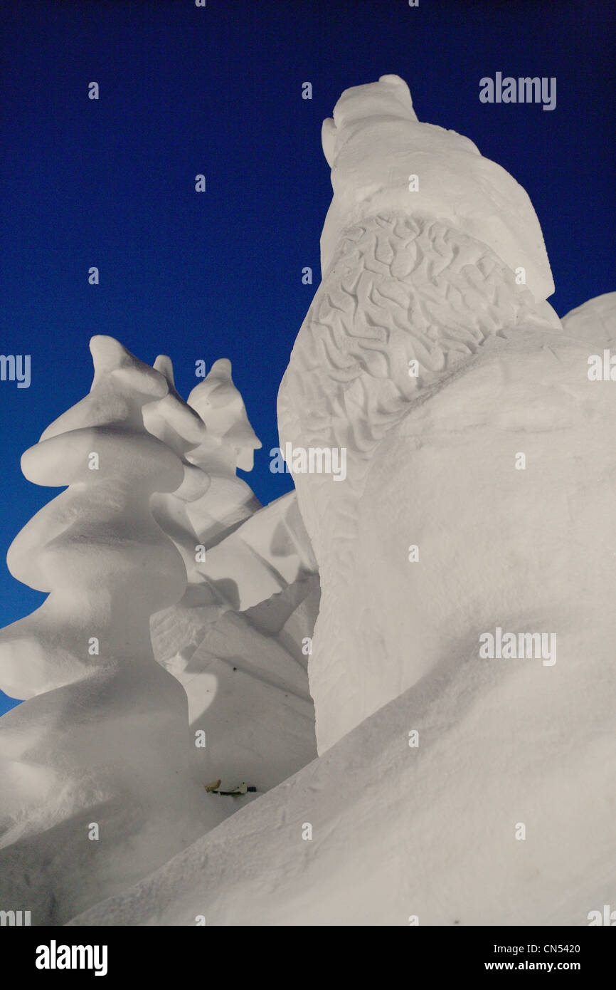 Eis-Skulptur eines Wolfes heulen für Canada Winter Games, Whitehorse, Yukon Stockfoto