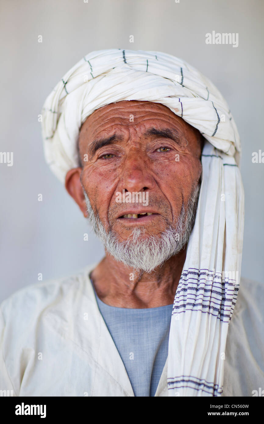 Afghanistan, Faryab Provinz, Andkhoi, Markt, Porträt eines Mannes Stockfoto