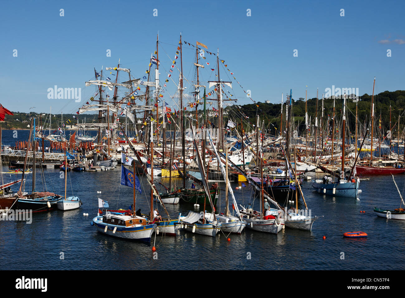 Frankreich, Finistere, Douarnenez, traditionelle Boote im Hafen von Rosmeur während der maritimen festivals Stockfoto