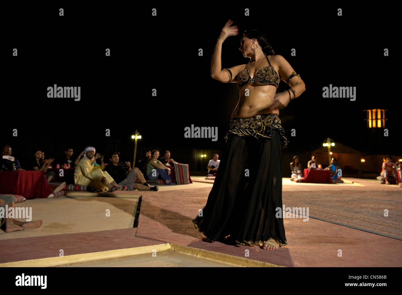 United Arab Emirates Dubai Dance Stockfotos und bilder Kaufen Alamy