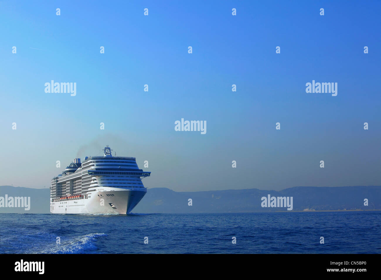 Bouches-du-Rhône, Frankreich, Marseille, Abfahrt der MSC Fantasia Kreuzfahrtschiff Stockfoto