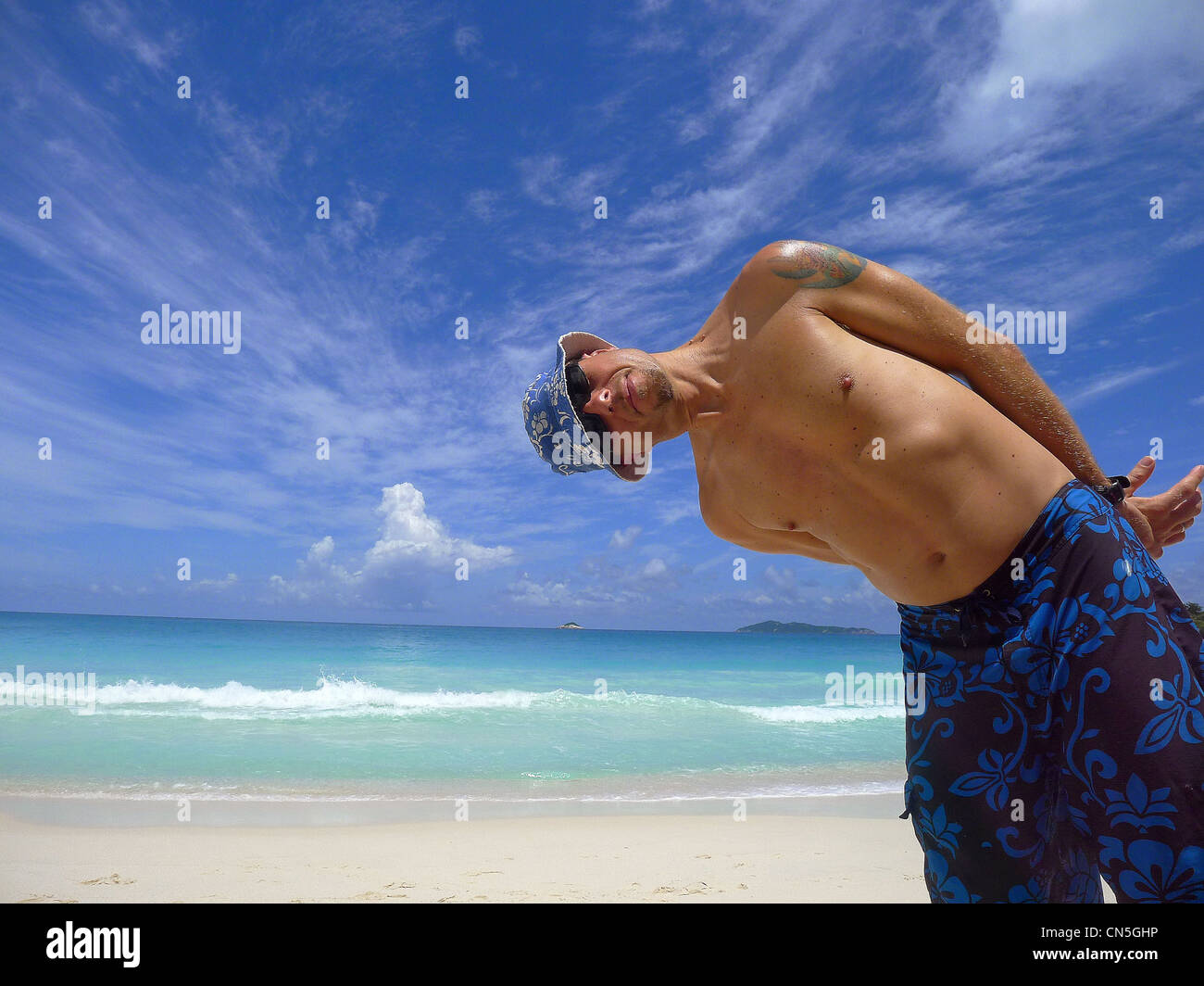 Touristen lieben die Strände der Seychellen Stockfoto