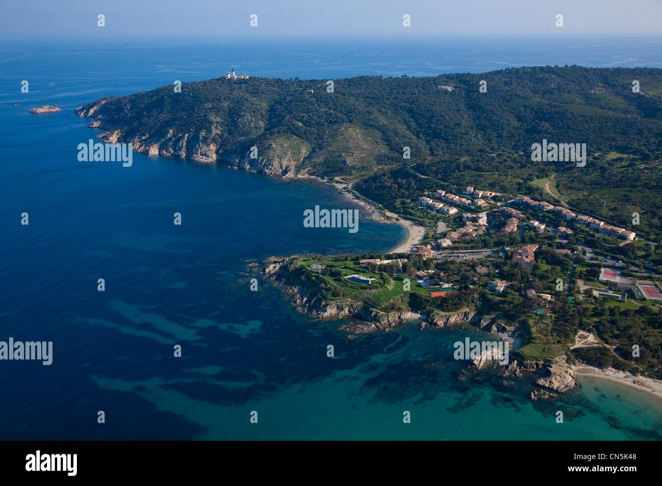 Frankreich, Var, Presqu'ile de St Tropez, Ramatuelle, Pampelonne Strände, Bonne Terrasse und Cap Camarat (Luftbild) Stockfoto