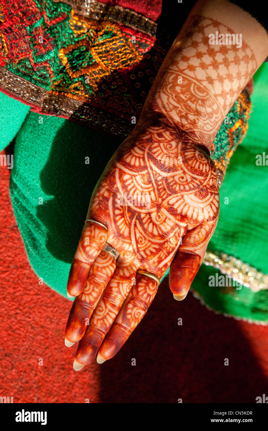 Indische Henna Tattoo-Design auf Hand, Dehradun, Indien. Stockfoto