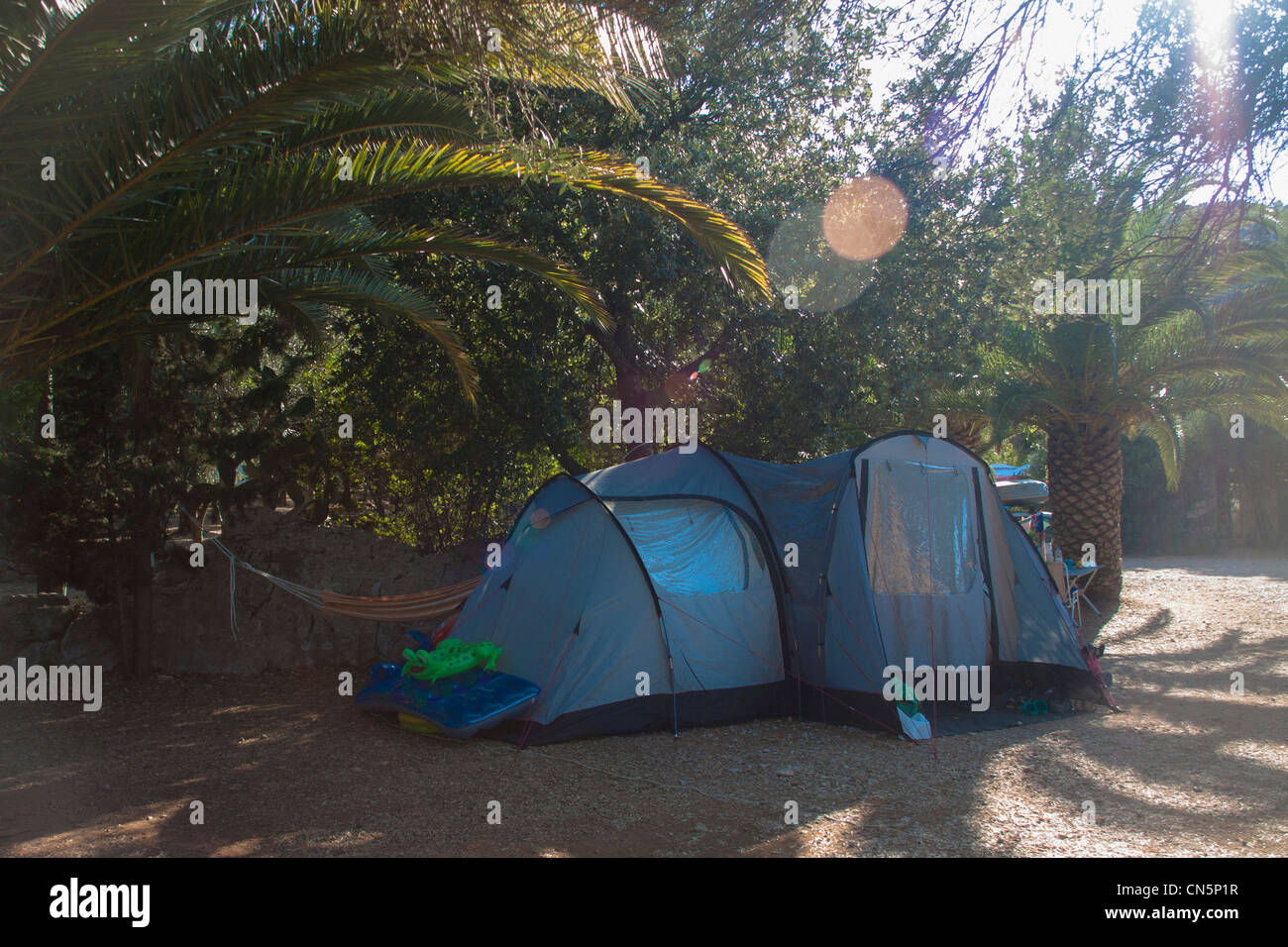 Camping am Vrila Campingplatz in Trpanj, Kroatien Stockfotografie - Alamy