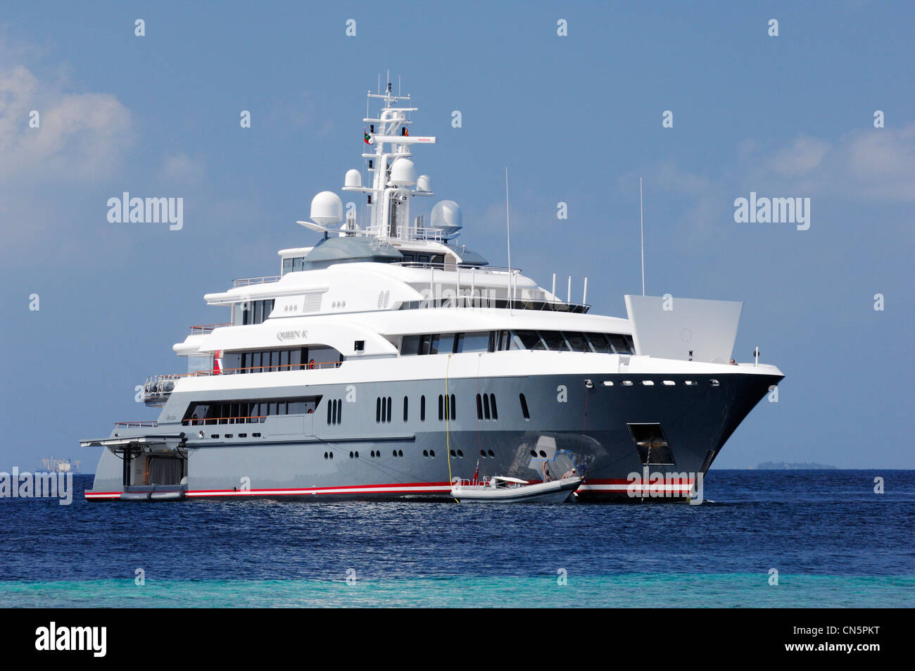 Malediven, Nord Male Atoll, Bandos Island, Luxus-Boot, hier 72 Meter yacht Queen K Stockfoto