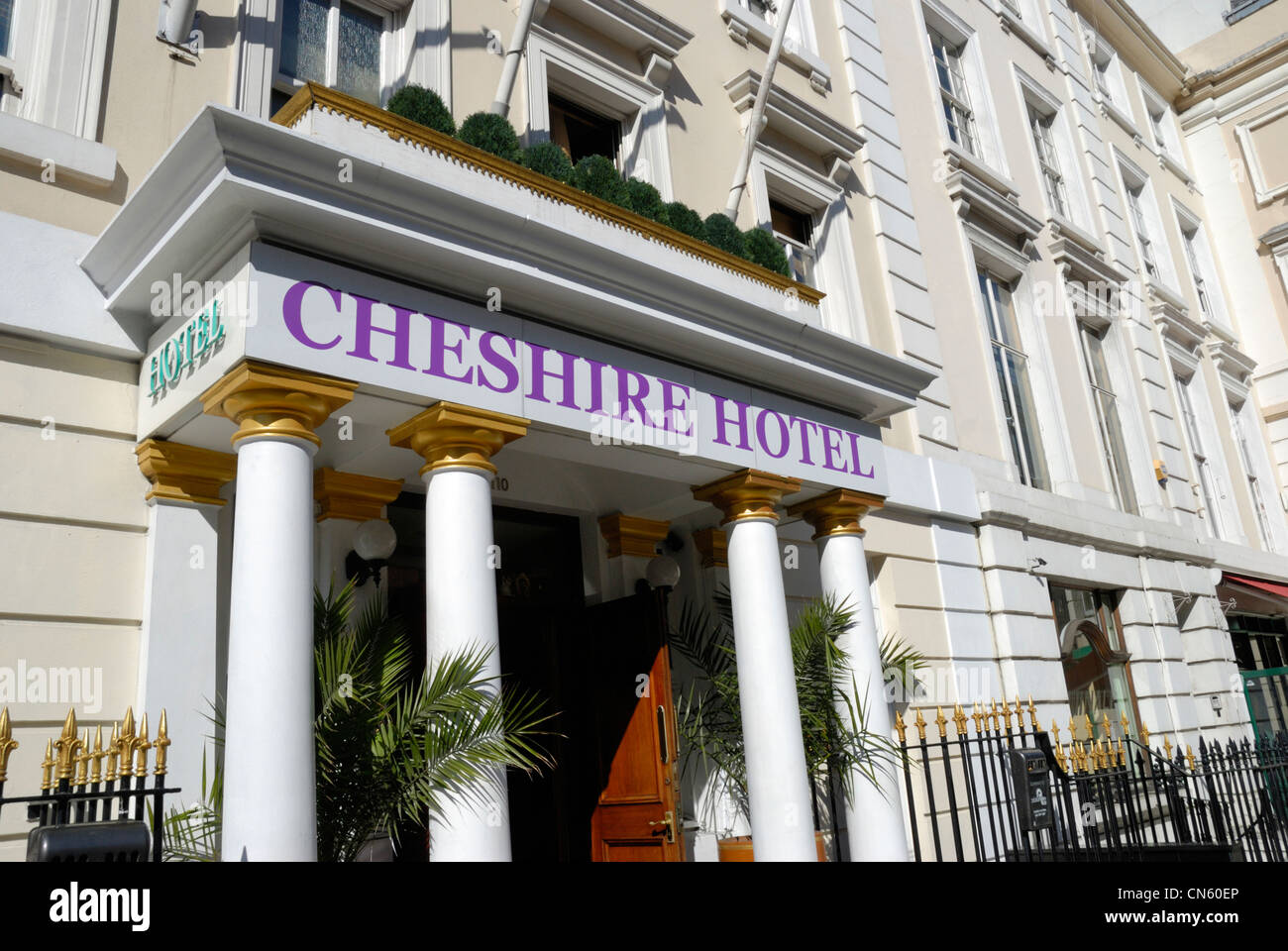 Das Cheshire Hotel in Great Russell Street, London, UK Stockfoto