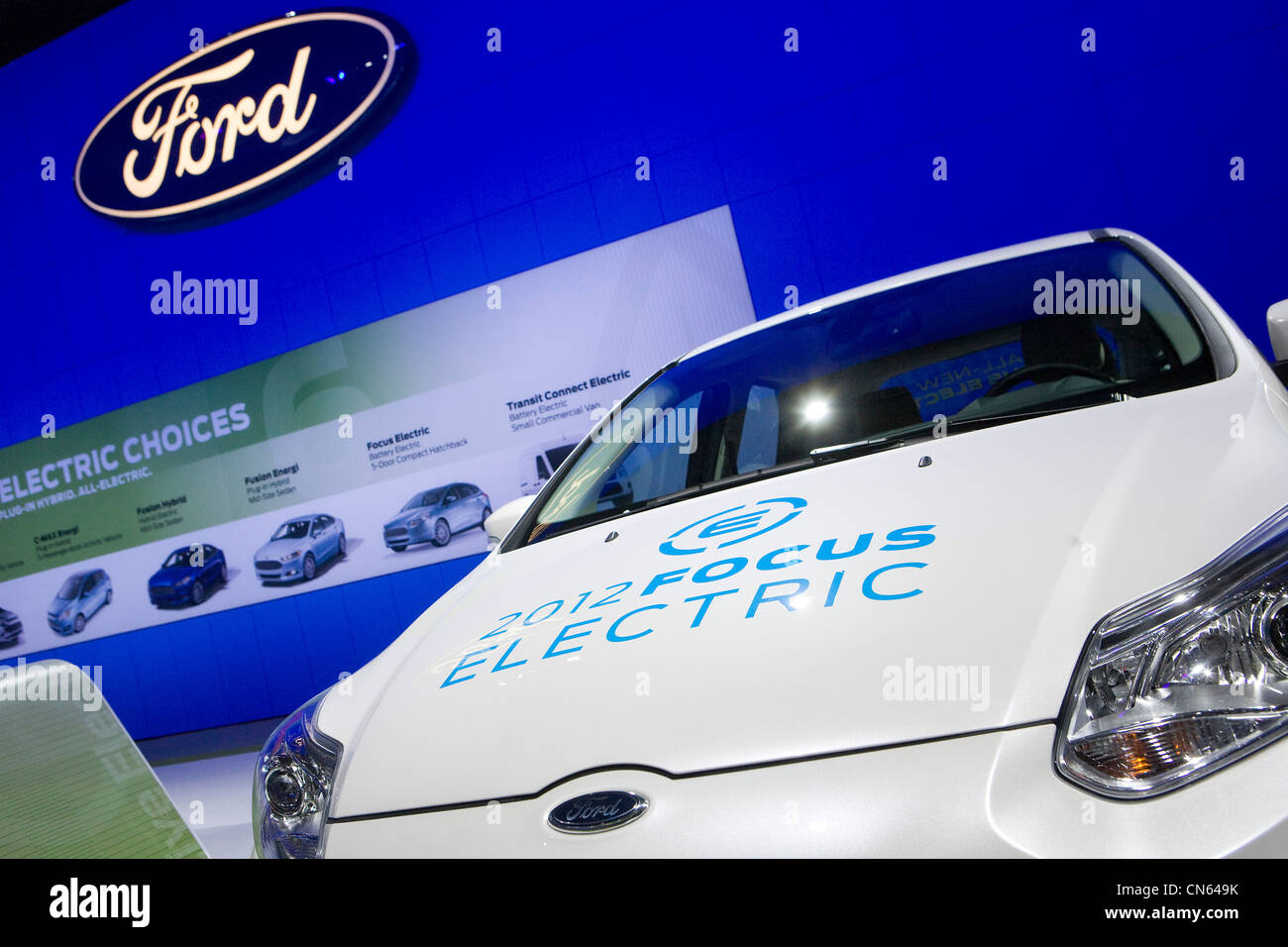Alle elektrischen Ford Focus auf dem Display an der Washington Auto Show 2012. Stockfoto