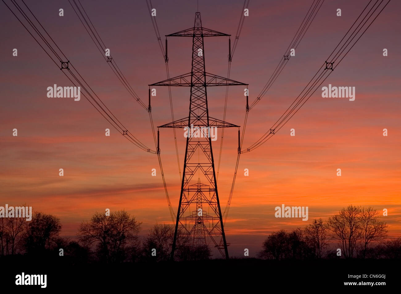 Strommasten in der Nähe von Burbage, Leicestershire, Vereinigtes Königreich Stockfoto