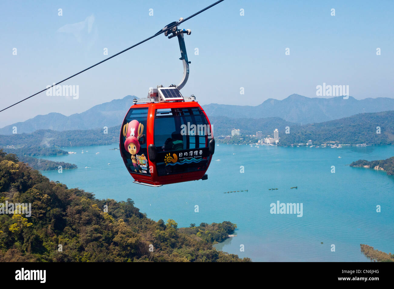 Seilbahn Seilbahn Gondel mit Panorama des Sonne-Mond-See über Taiwan. JMH5808 Stockfoto