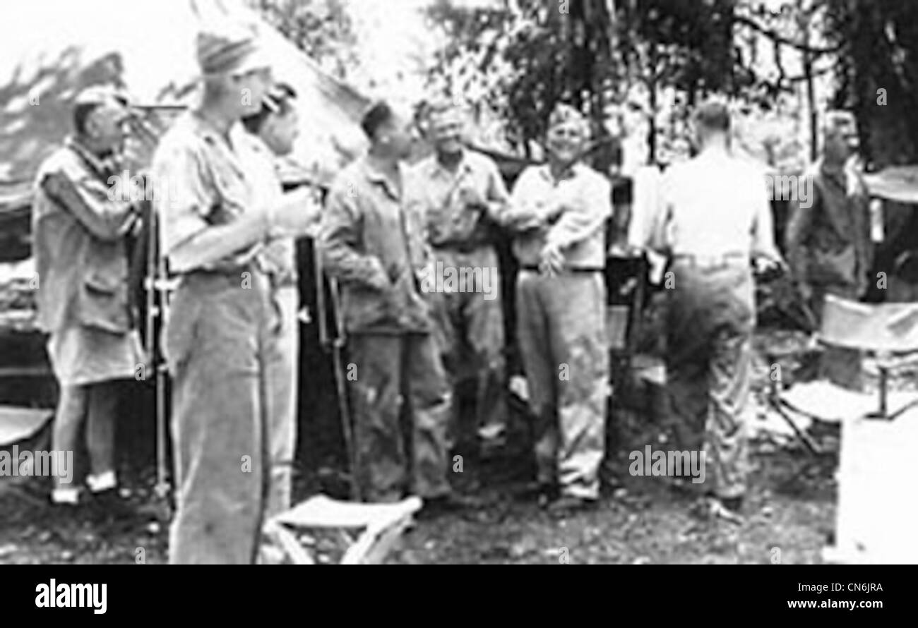 USMC Brigadegeneral Geiger mit Mitarbeitern auf Guadalcanal, 1942. Stockfoto