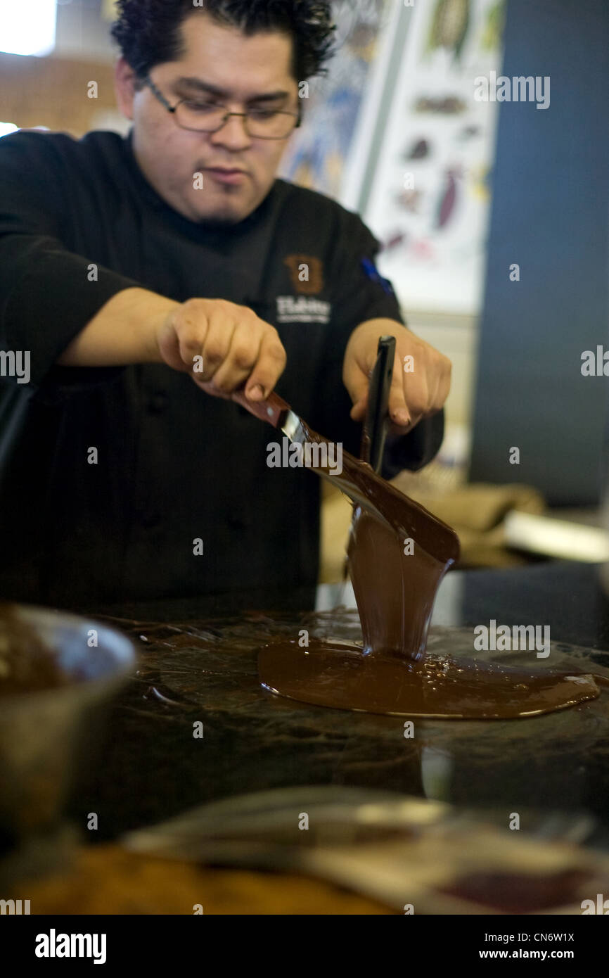 London Ontario, Kanada. Gewöhnlichen Schokolade in London kauft Kakaobohnen direkt vom Erzeuger in Mittel- und Südamerika. Stockfoto