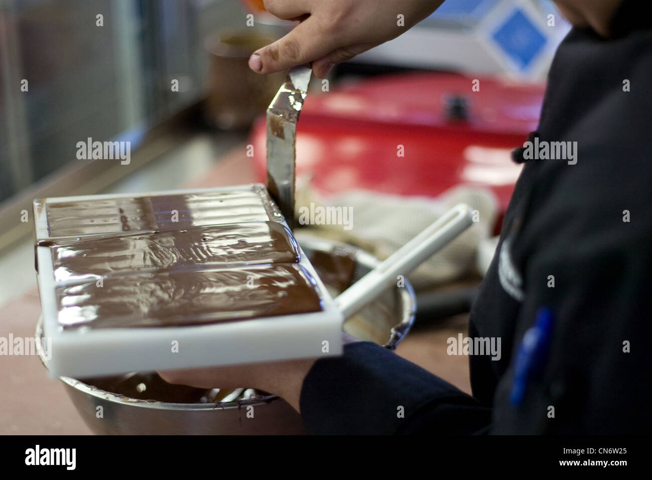London Ontario, Kanada. Gewöhnlichen Schokolade in London kauft Kakaobohnen direkt vom Erzeuger in Mittel- und Südamerika. Stockfoto