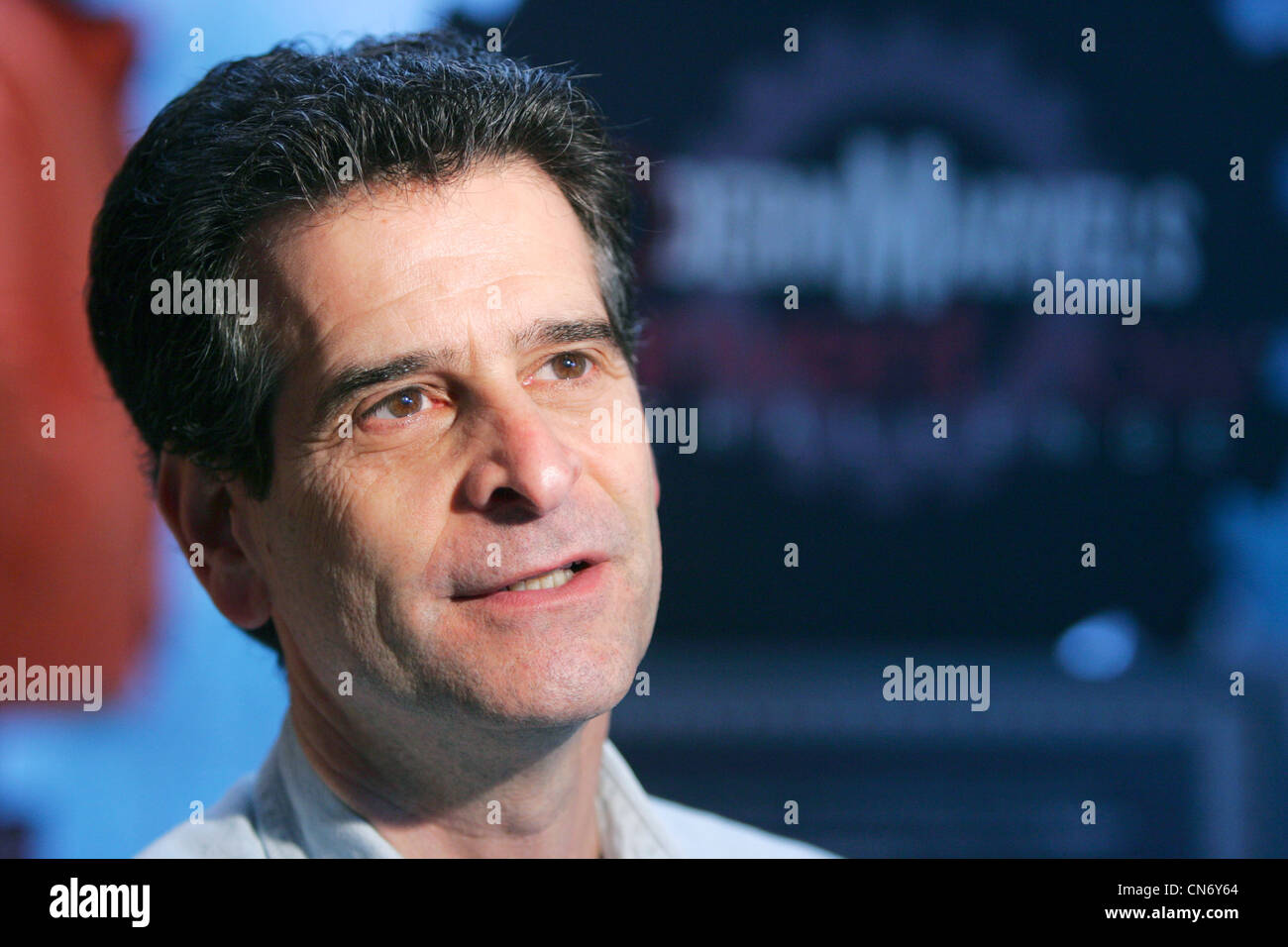 Erfinder Des Segways, Dean Kamen Ist Bei Der Eröffnung Einer Erfinder-Ausstellung  Am Museum Of Science In Boston Gesehen Stockfotografie - Alamy