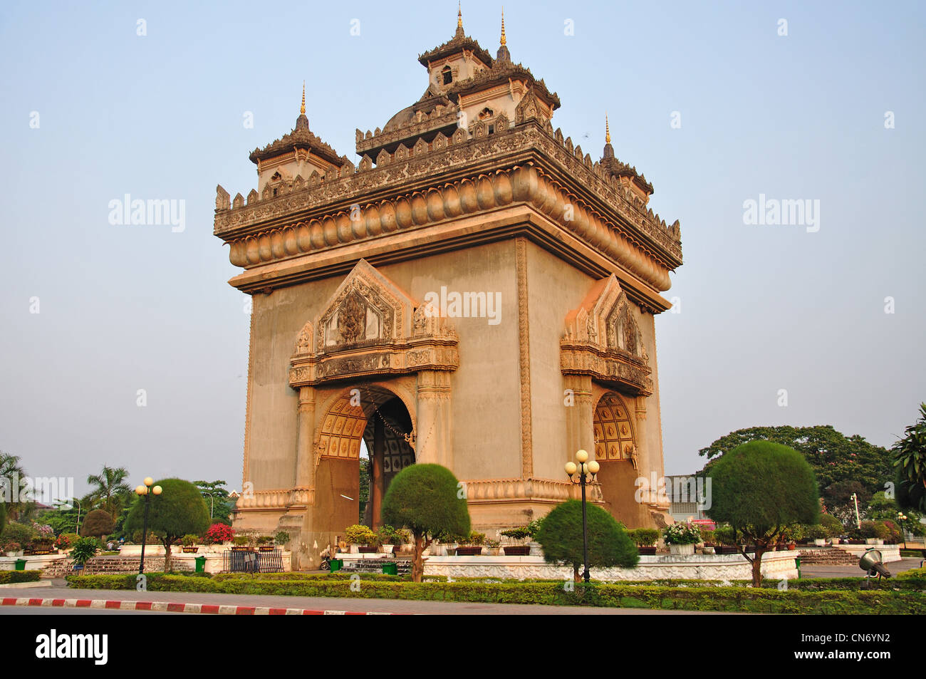 Patuxai Tor (Monument Aux Morts), Thannon Lanxing, Vientiane, Präfektur Vientiane, Laos Stockfoto