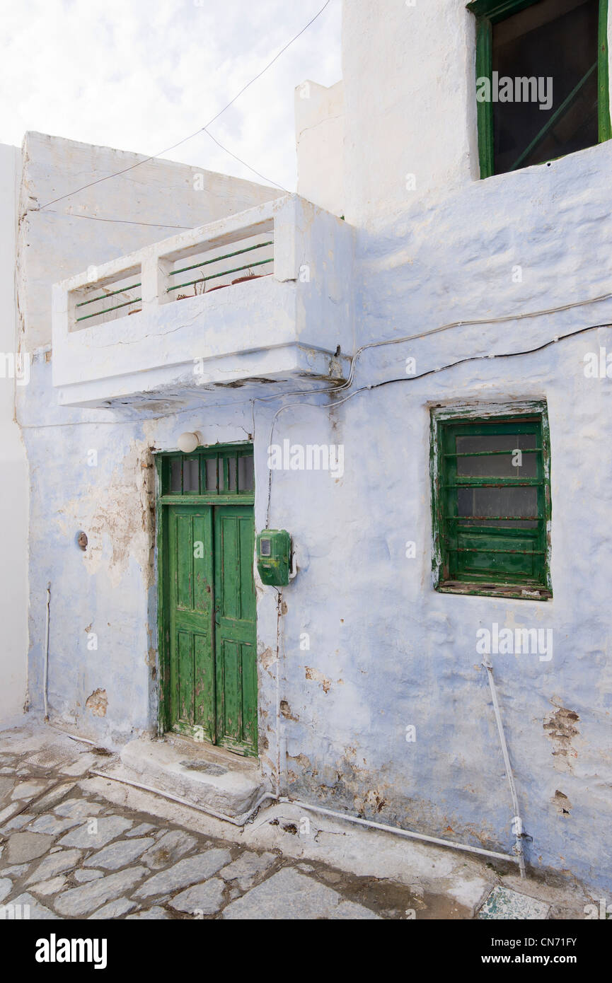 Fassade eines typischen Kykladen-Hauses in Hora, auf den griechischen Kykladen Insel Amorgos. Stockfoto