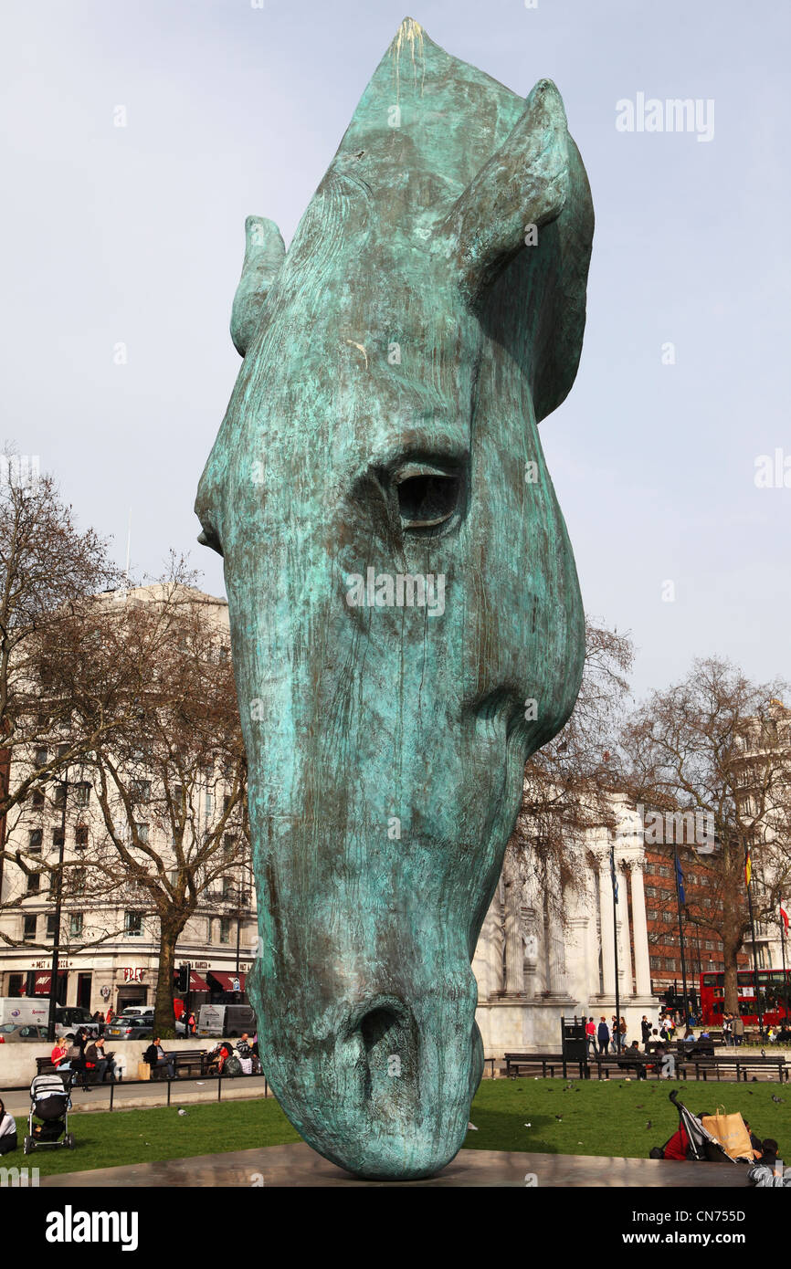 Pferdekopf Skulptur am Marble Arch in London, England. Stockfoto