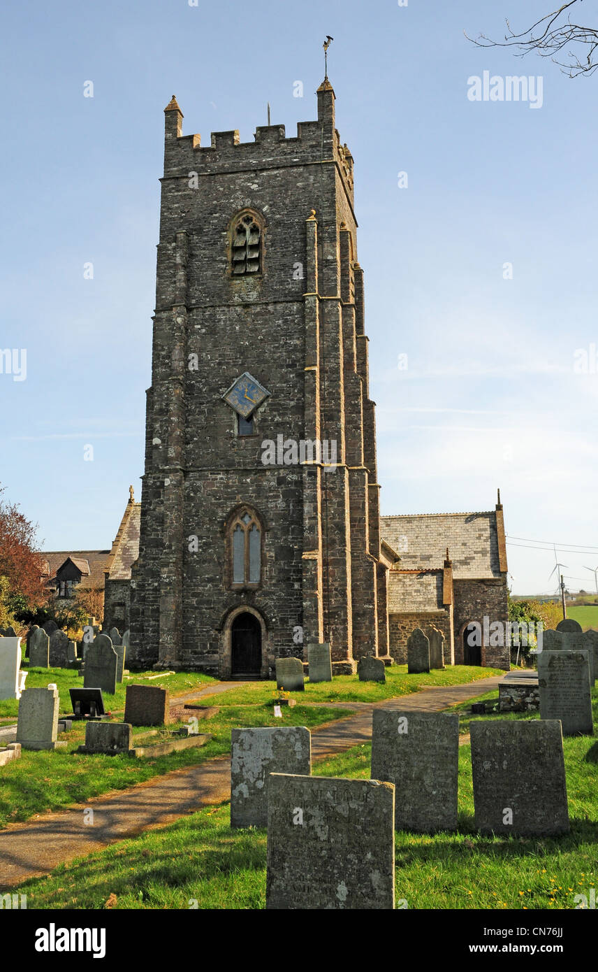 Kirche St. Calixtus, West Down.Fullabrook Windpark hinter. Clock Tower 1712. Stockfoto