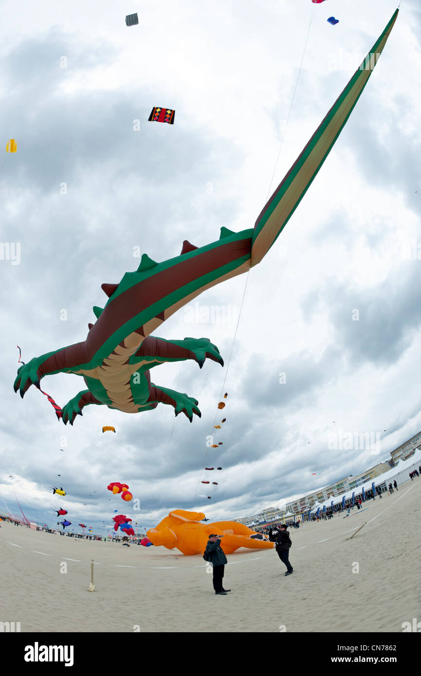 Berck Sur Mer, internationalen Drachenfestival, Cerfs Volants Stockfoto