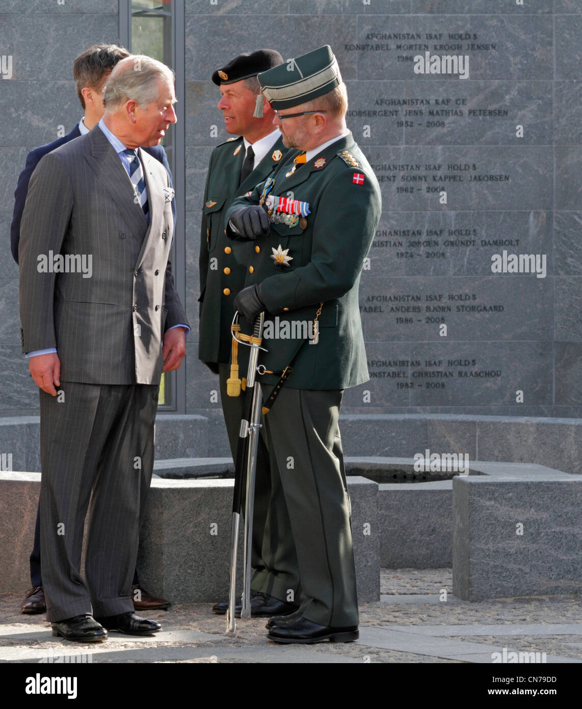 Kronprinz Charles, UK, und Kronprinz Frederik von Dänemark auf dem National Monument des Gedenkens in der Zitadelle Kastellet Stockfoto