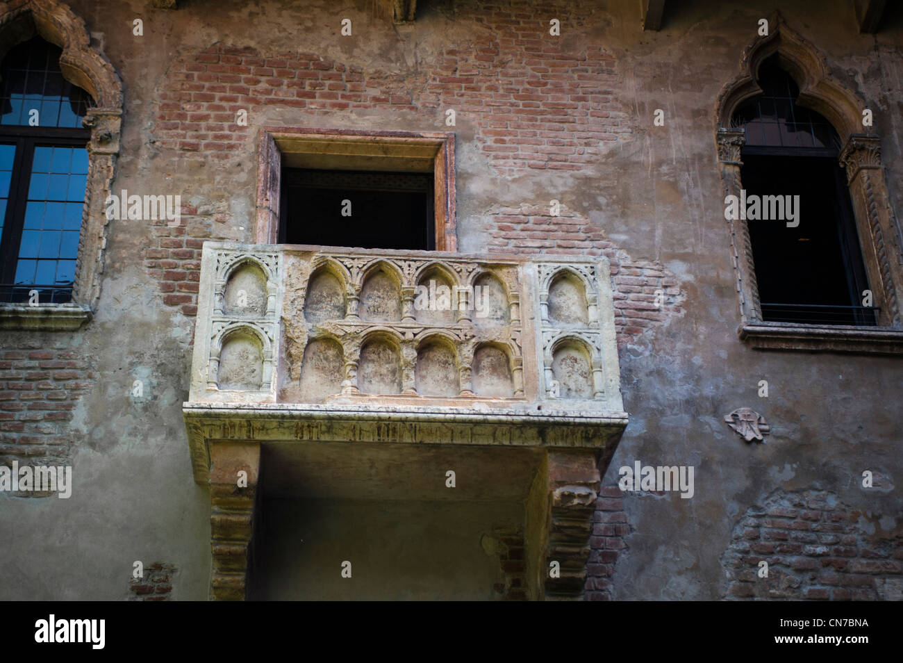 Balkon, wo Romeo Juliet, nach der Legende, in Verona, Italien umworben Stockfoto